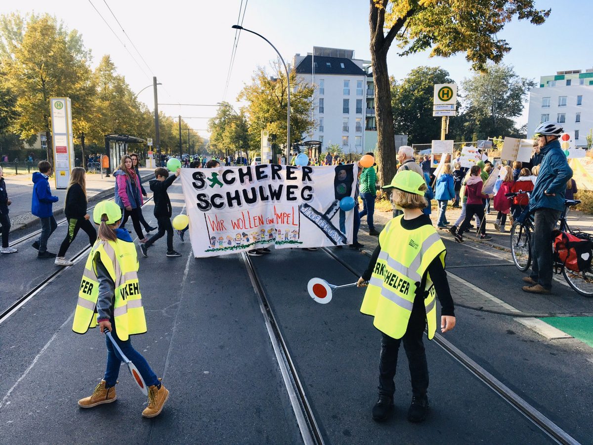 Schüler-Demo Wendenschloßstraße 2019